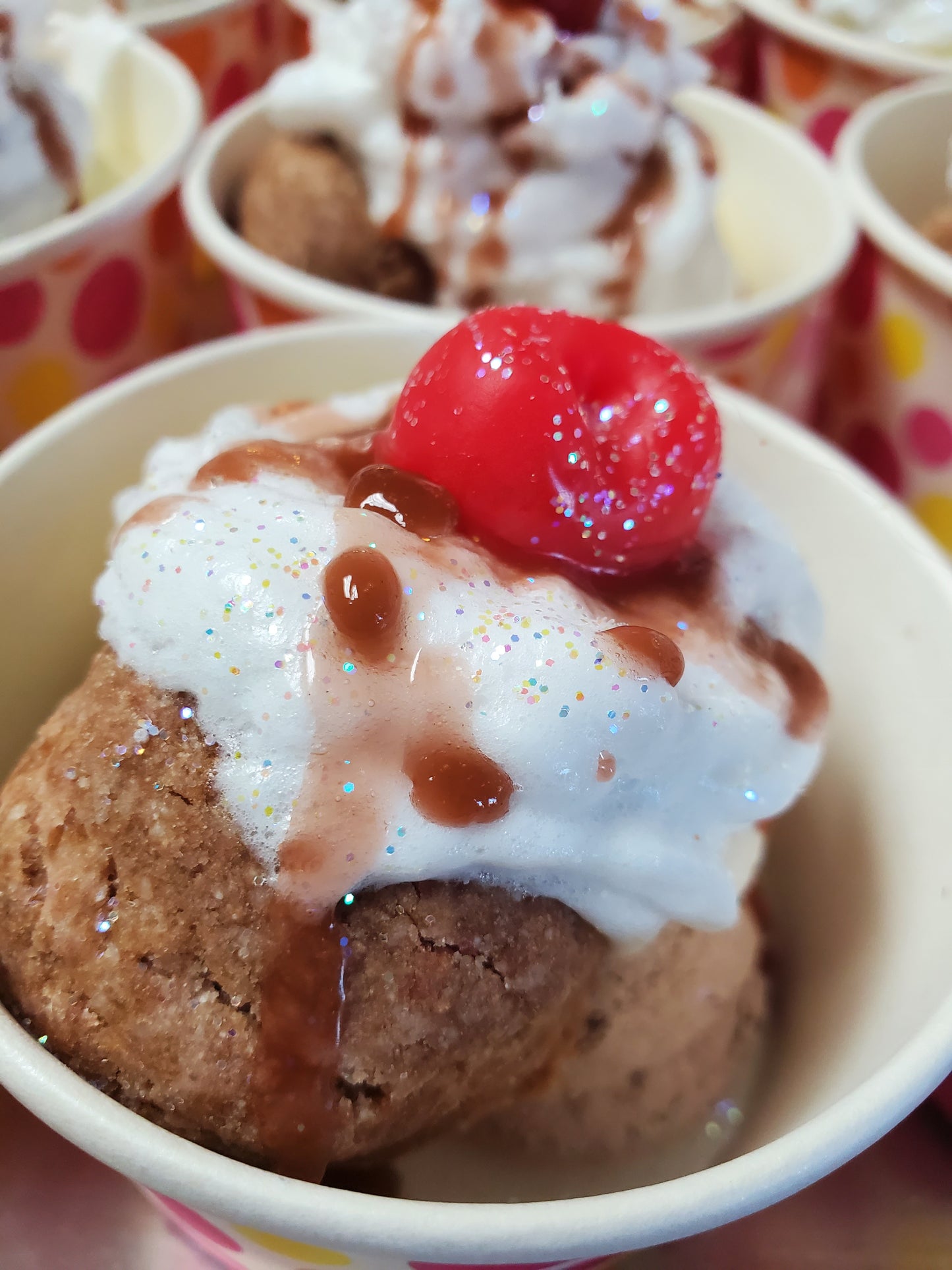 Foaming Ice Cream Bubble Scoop Sundae