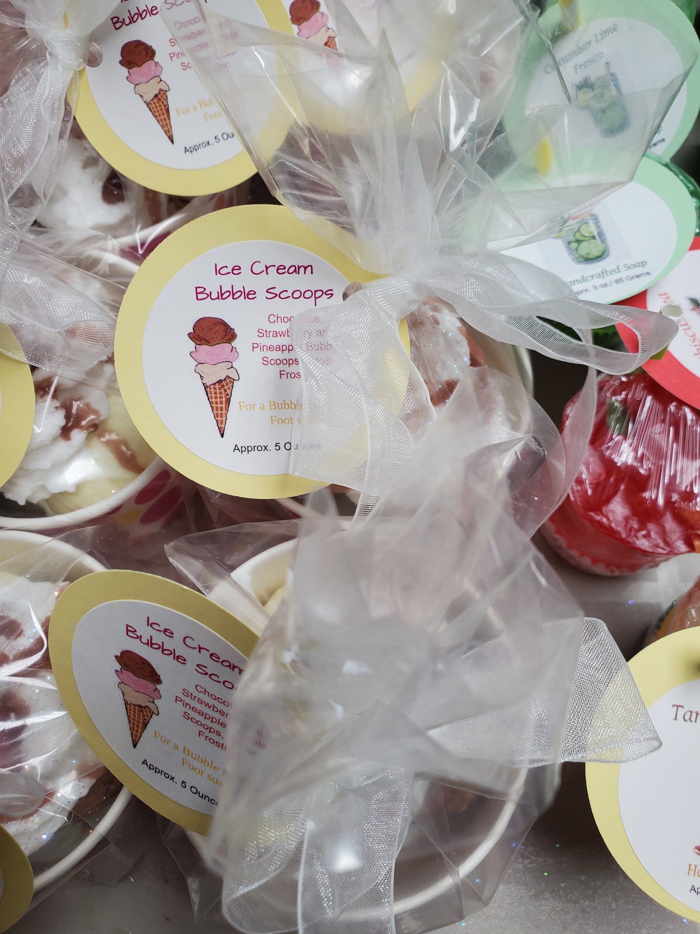 Foaming Ice Cream Bubble Scoop Sundae